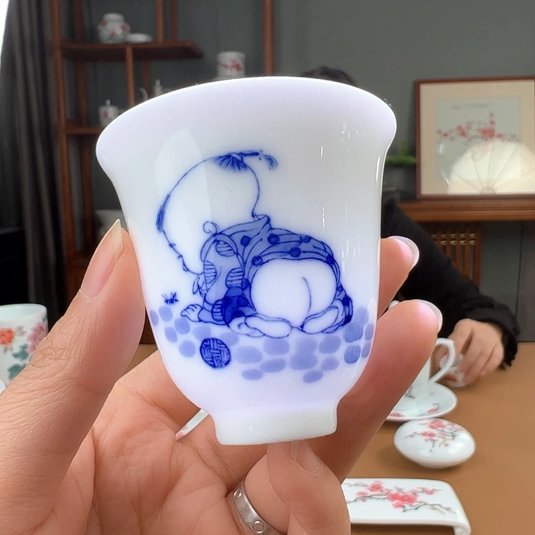 青花童趣铃铛杯，微瑕