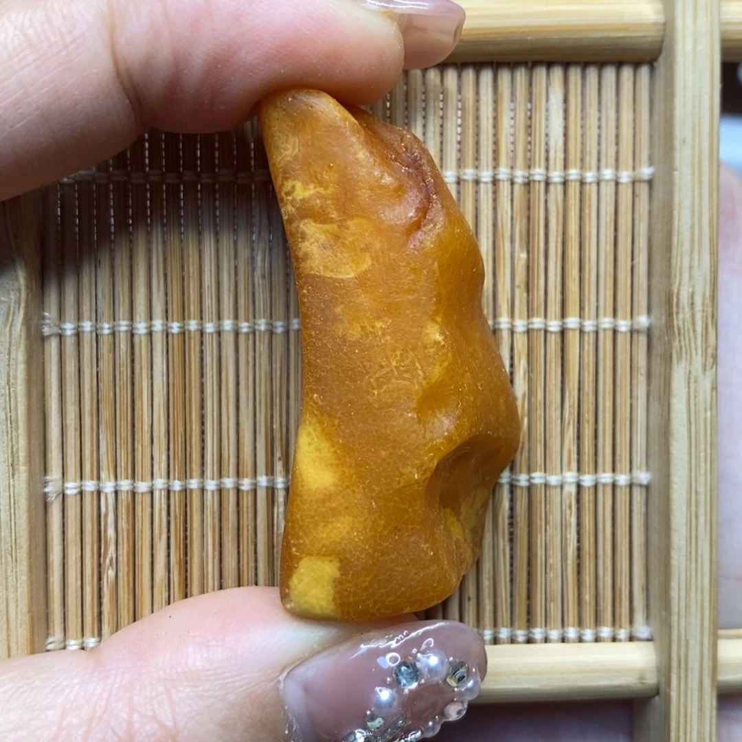 定制琥珀未镶嵌陈