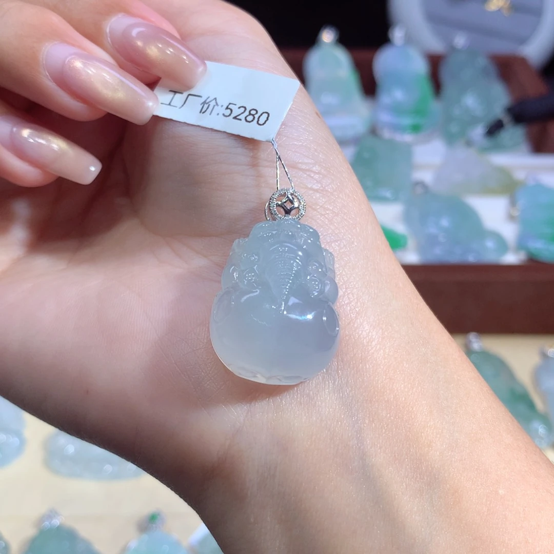 吊坠(不含链)18K金镶嵌翡翠