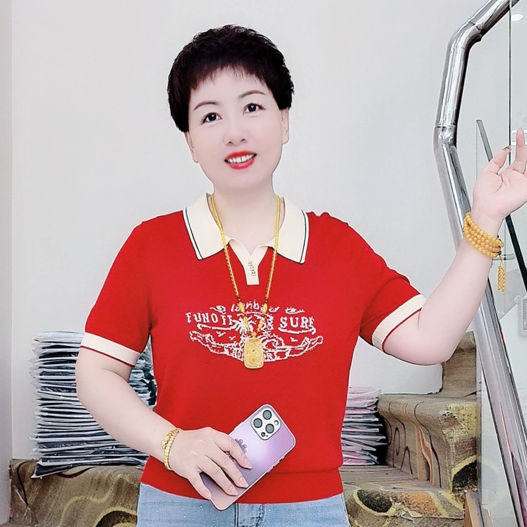 068高货气质翻领上衣