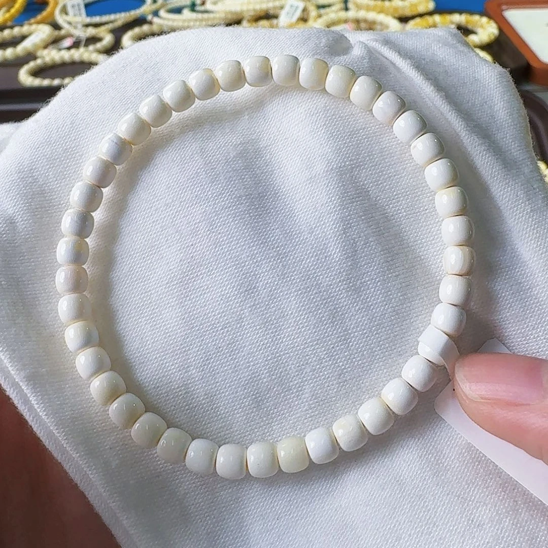 B***a裸石琥珀未镶嵌5mm瓷白