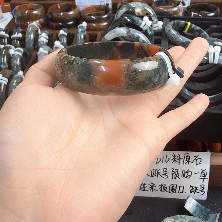 玛瑙/玉髓未镶嵌手镯