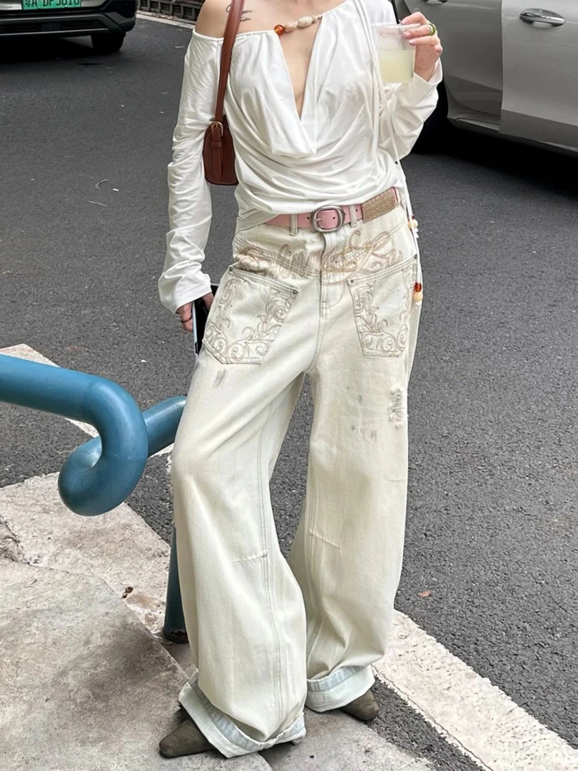 美式复古浅色刺绣弯刀牛仔裤女秋季低腰宽松直筒阔腿拖地镰刀裤子