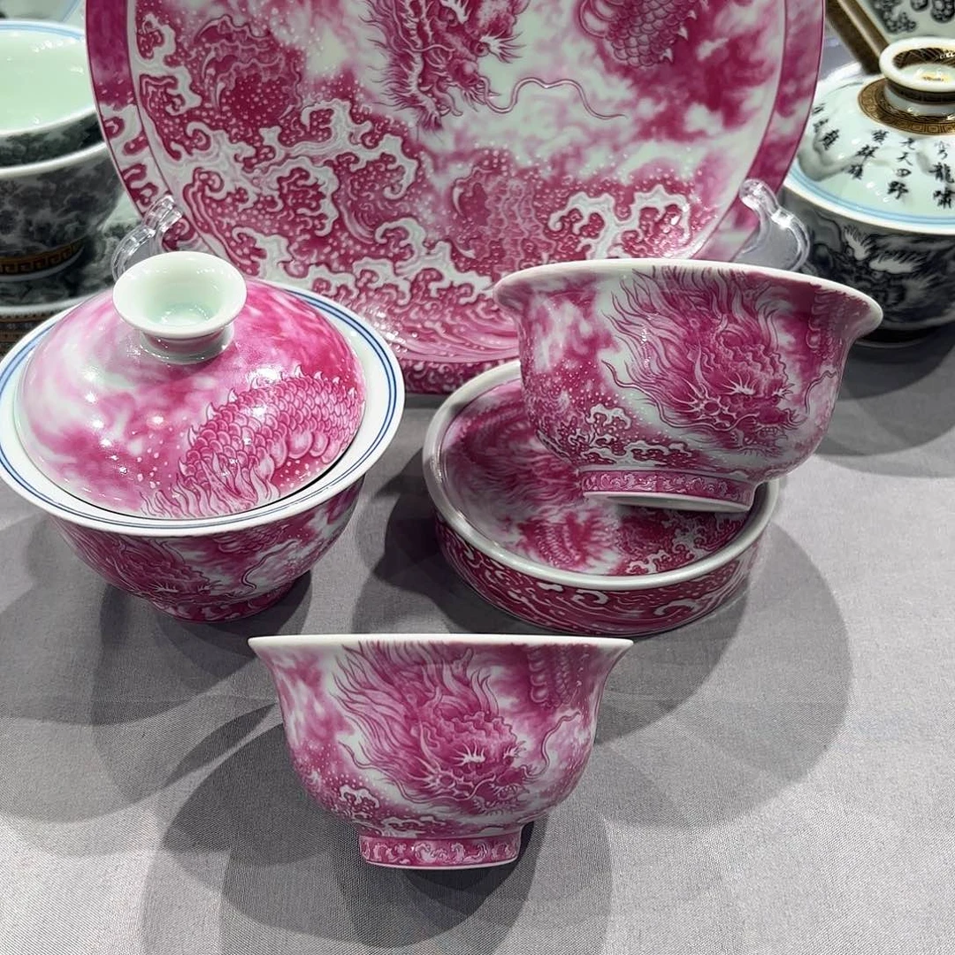 瓷片景德镇陶瓷学院副院长兼美术