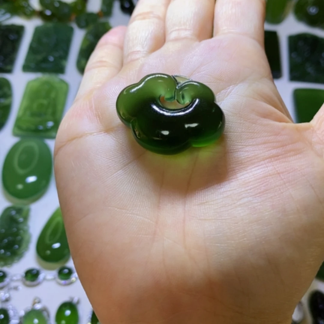 【闪购商品】蛇纹石玉颈饰未镶嵌