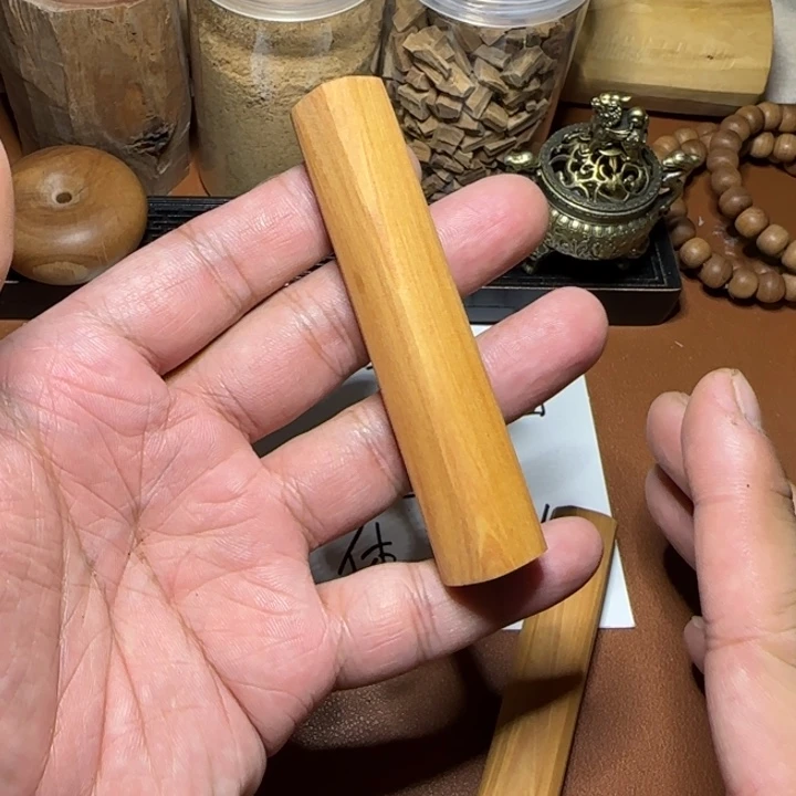 檀香木其他迈索尔老山檀香小手把件