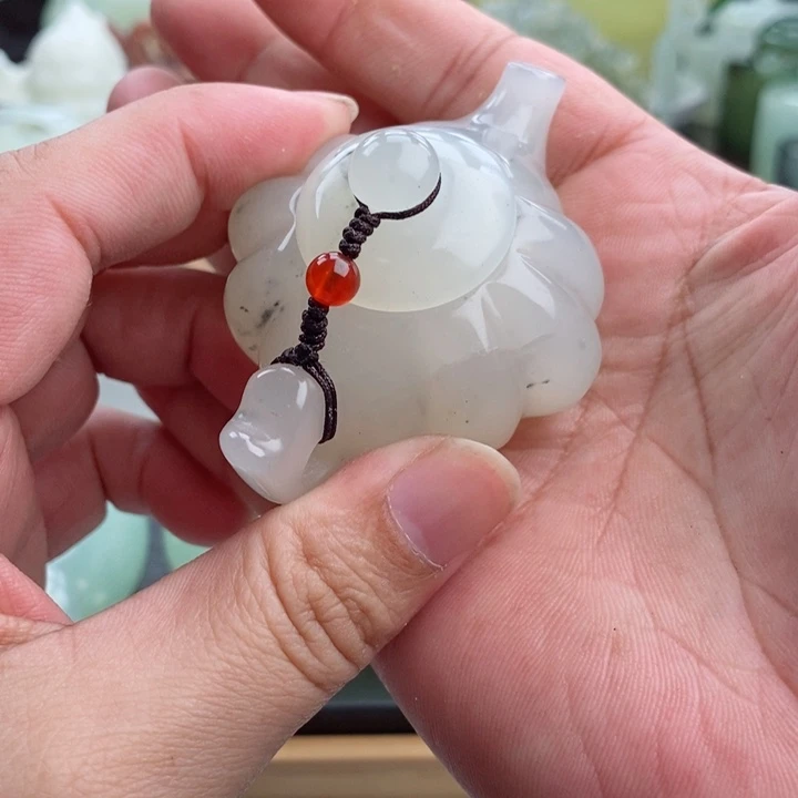 岫玉四大名玉手把件未镶嵌