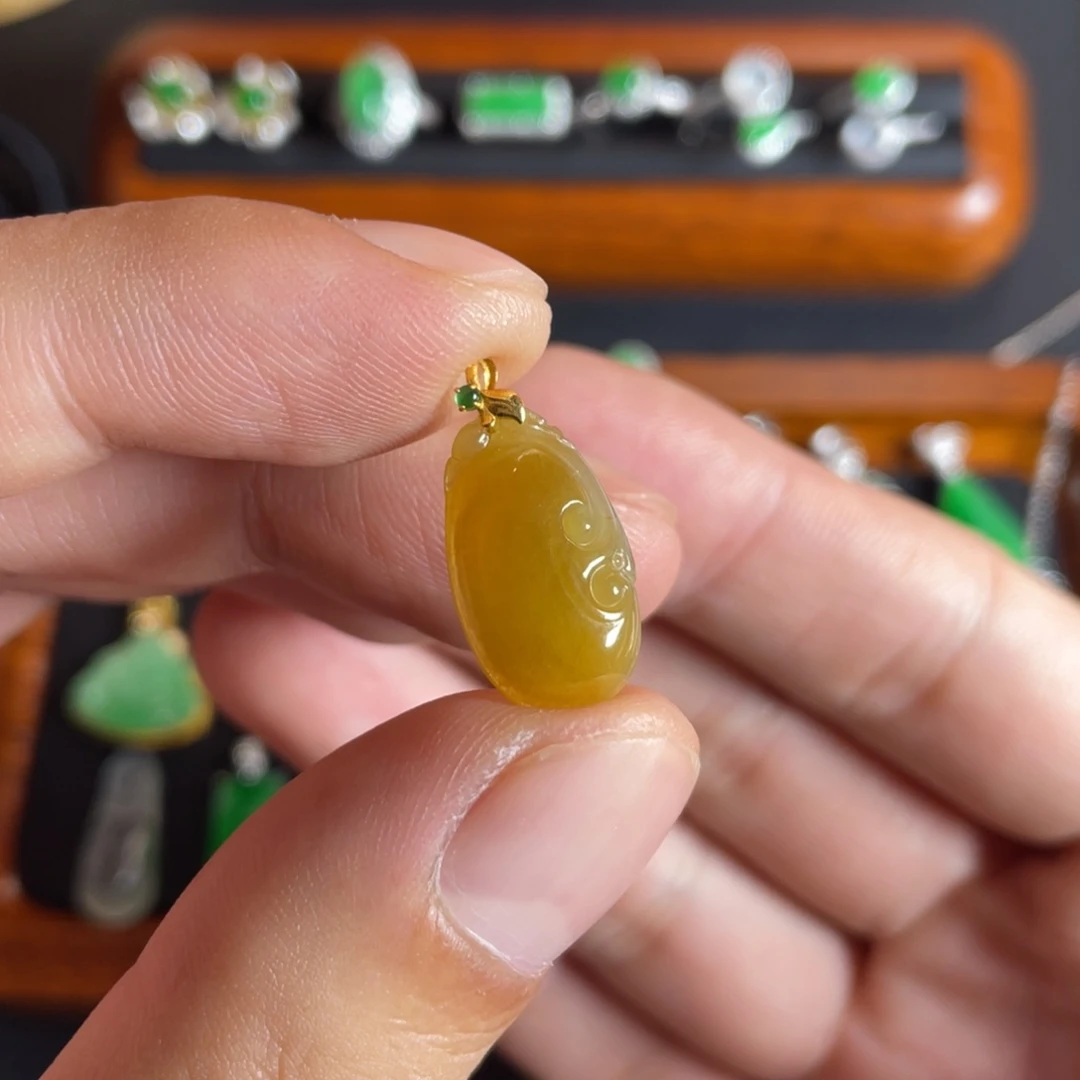 翡翠未镶嵌颈饰天然缅甸翡翠a货