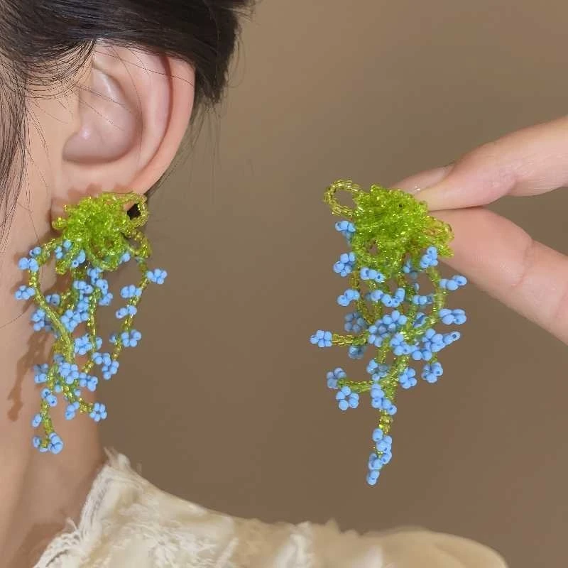 夏日氛围感串珠花朵耳环女款海边旅游度假风耳钉小众设计春夏新款