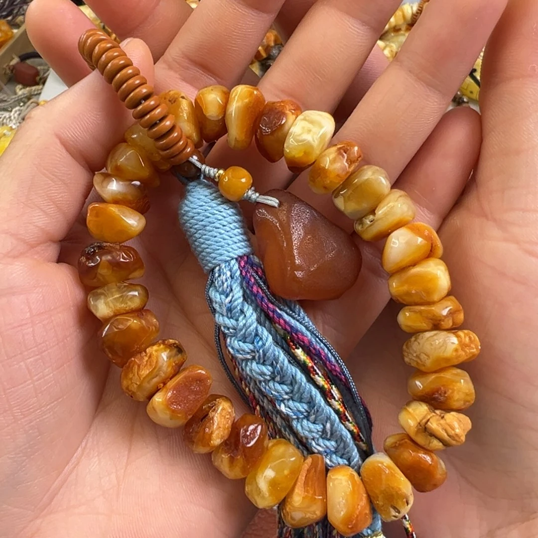 蜜蜡裸石未镶嵌微瑕