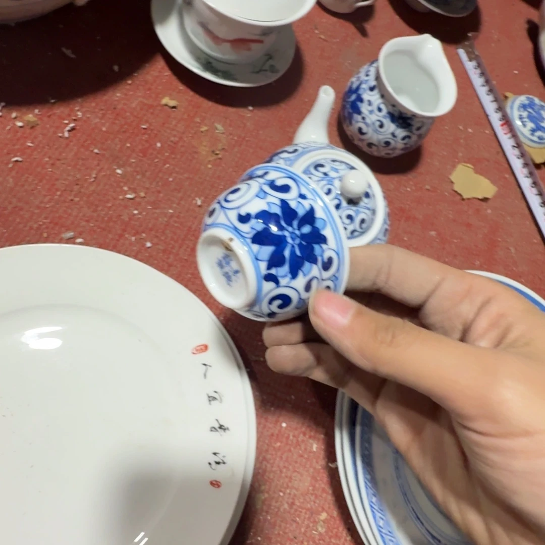 景德镇的陶瓷瓷器