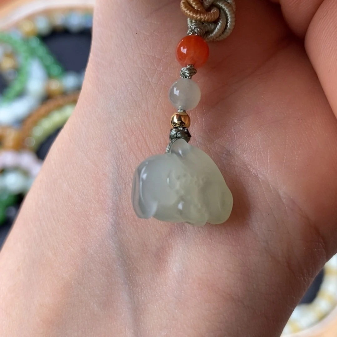 和田玉未镶嵌吊坠(不含链)冰兔兔手机链