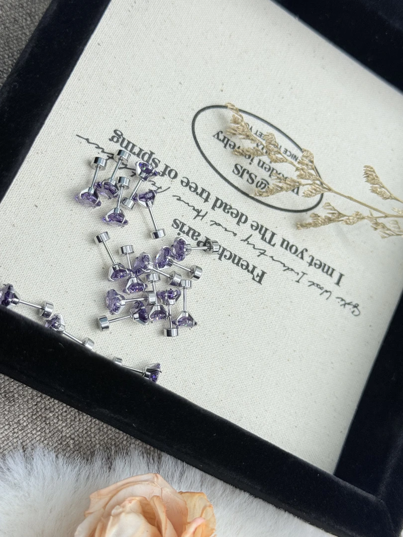 钛钢锆石耳饰 A344 深紫色方糖锆石6mm耳骨钉耳钉耳蜗钉