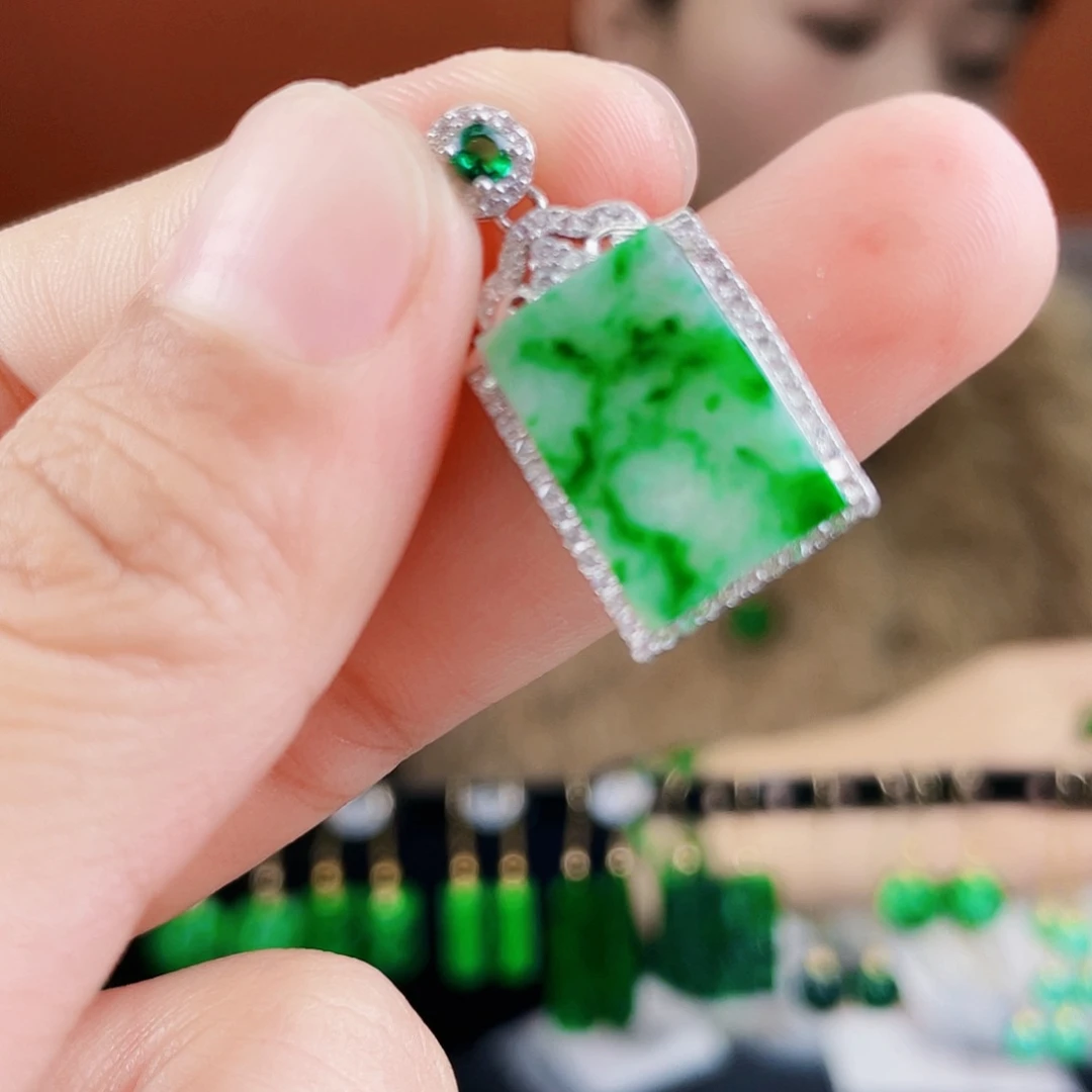 翡翠银S925镶嵌耳饰