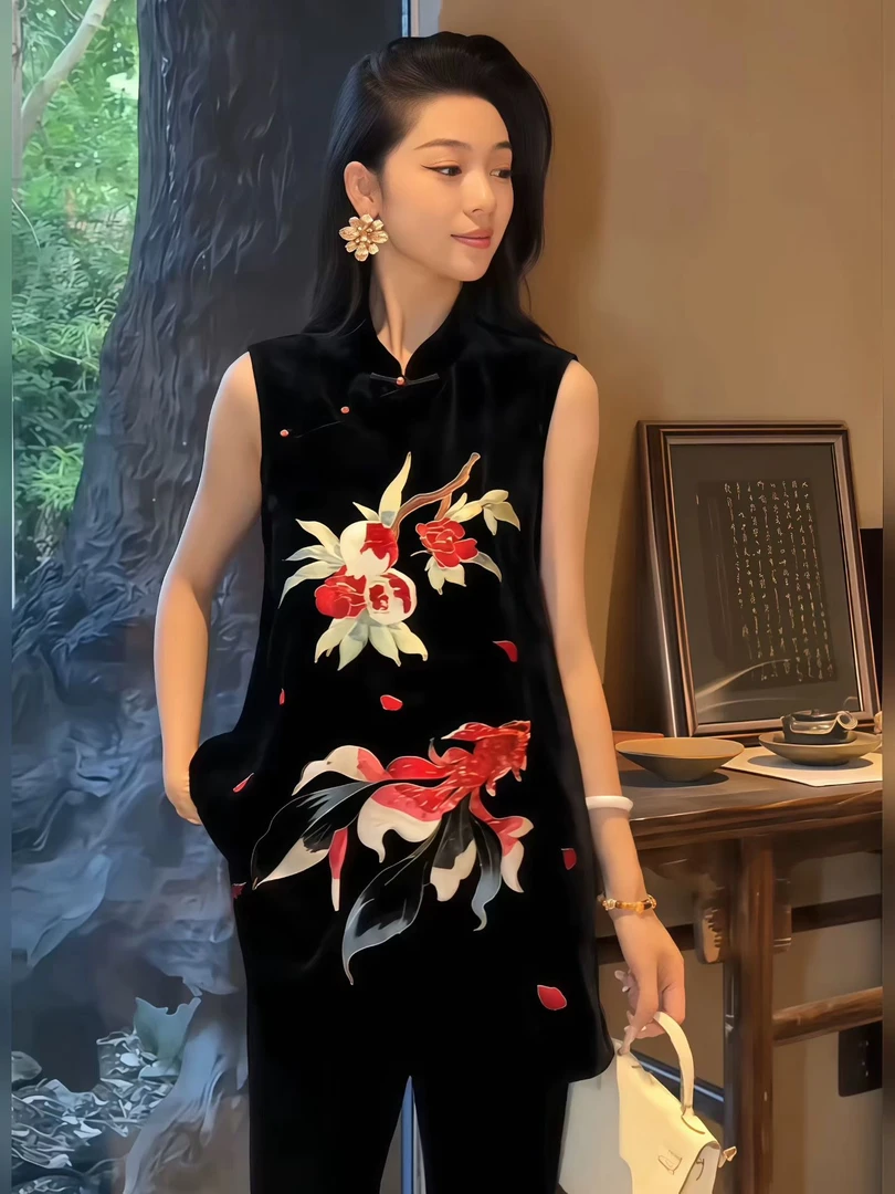 新中式盘扣重工刺绣丝绒无袖马甲女国风立领背心上衣黑色坎肩马夹