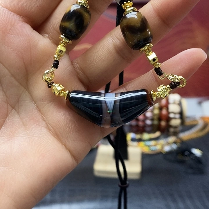 玛瑙/玉髓合金颈饰