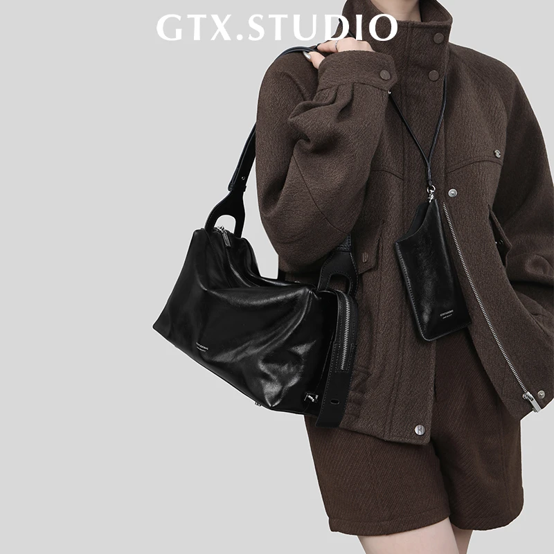 【谷田西】原创软皮托特包女斜挎大容量上班通勤松弛感牛皮枕头包