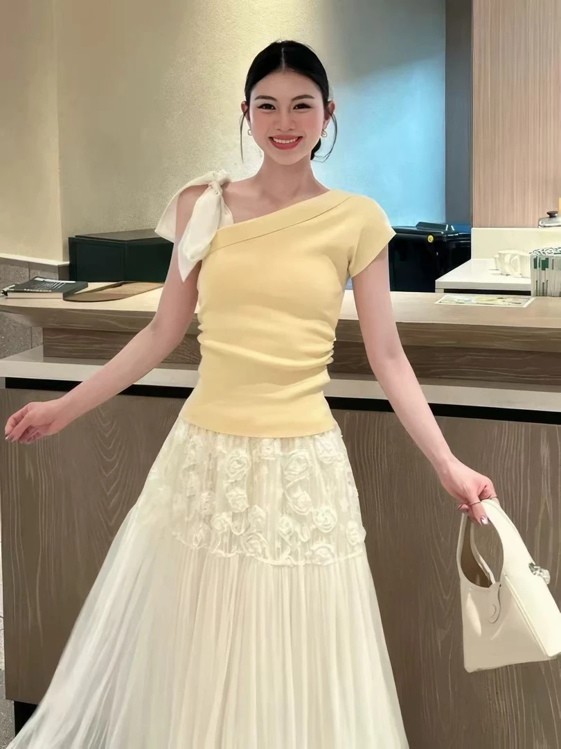 法式蝴蝶结绑带斜肩冰丝短袖t恤女夏季修身显瘦别致独特漂亮上衣