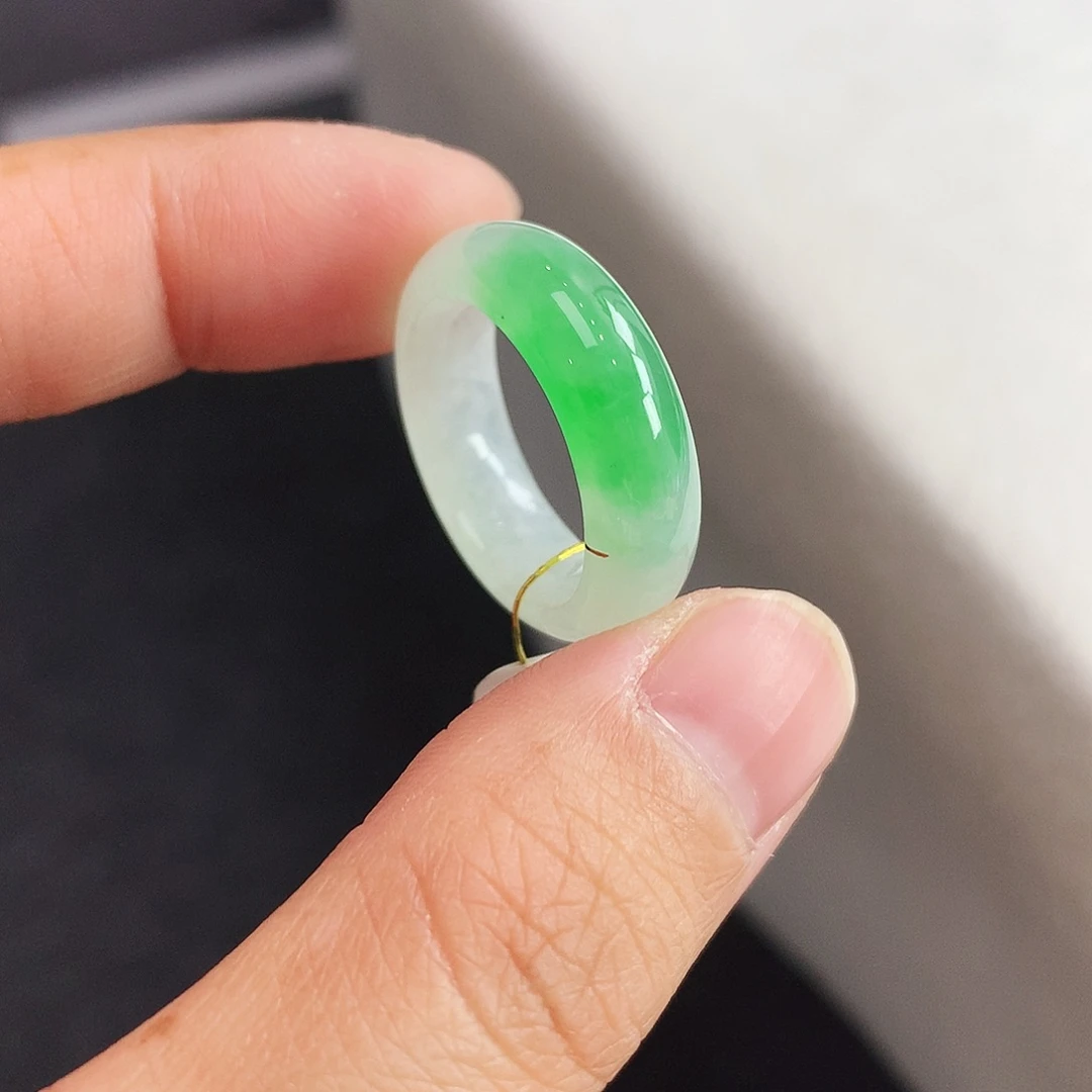 翡翠未镶嵌戒指15号
