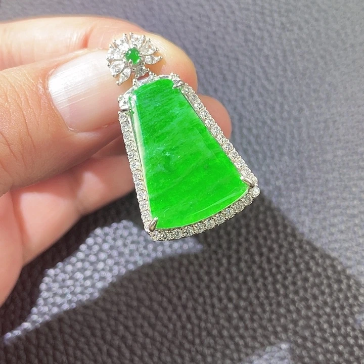 定制翡翠未镶嵌翡翠