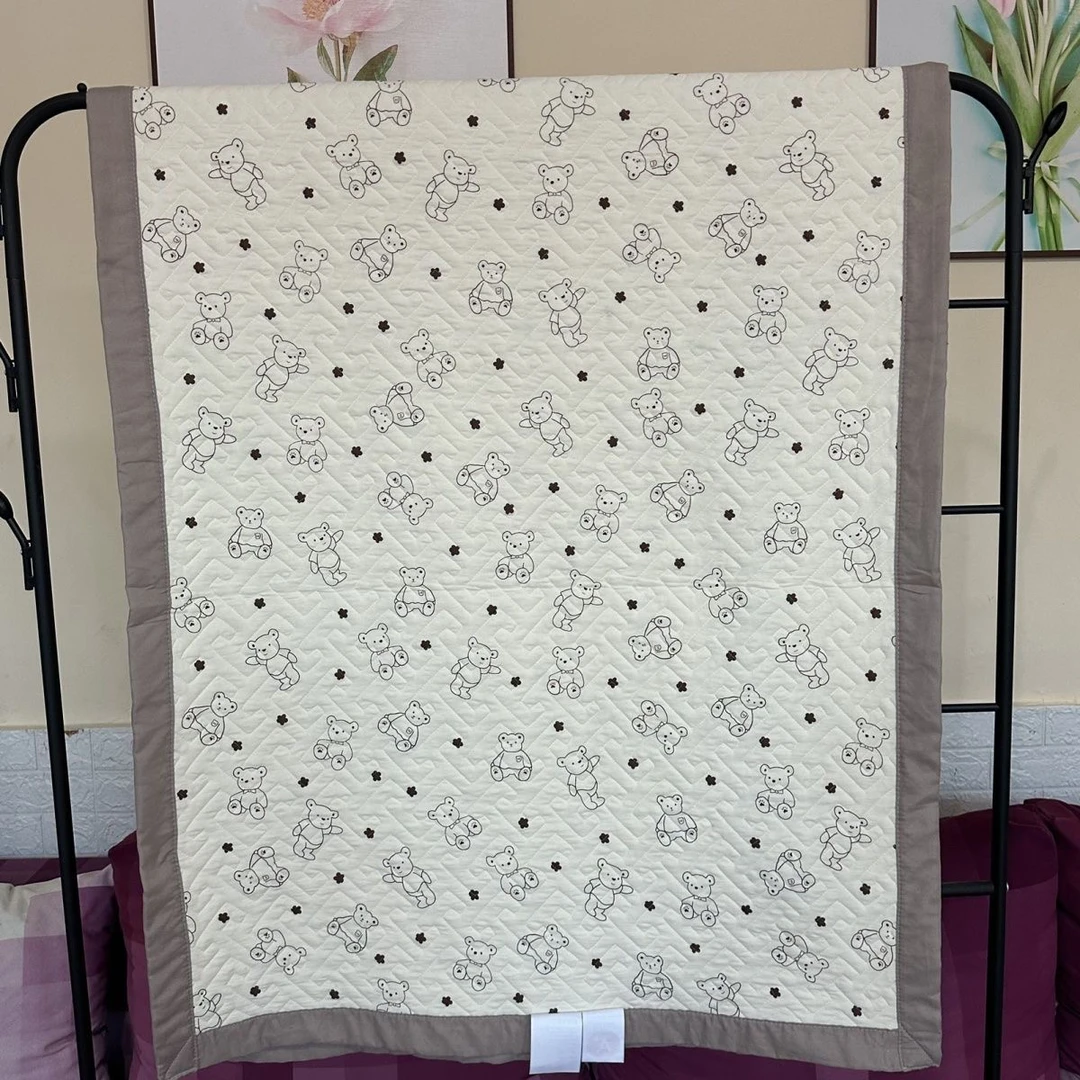 [小熊院长]90*220cm亲肤加厚多功能通用加厚双面绗缝床盖沙