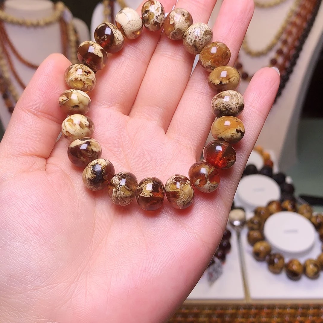 琥珀裸石未镶嵌神****?抚顺琥珀