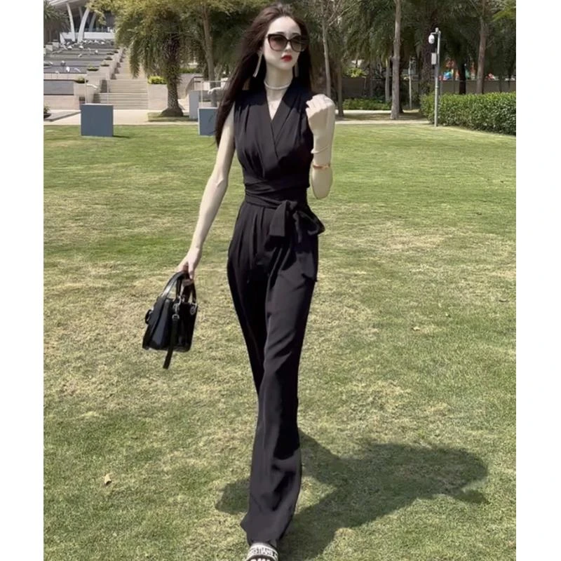 黑色名媛小众V领显瘦气质减龄小个子2025年夏季新款法式高级感女