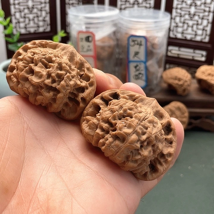文玩核桃吊坠官帽