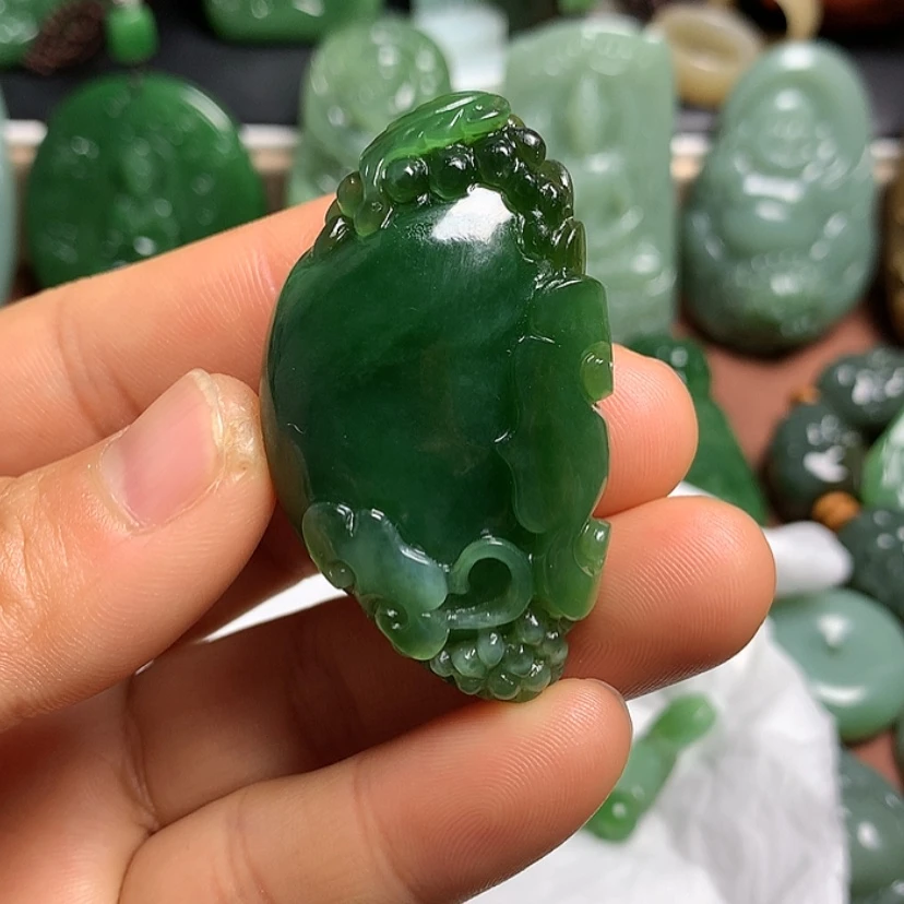 【闪购商品】和田玉挂件未镶嵌心**光