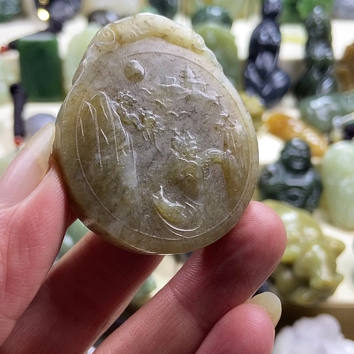 和田玉未镶嵌颈饰