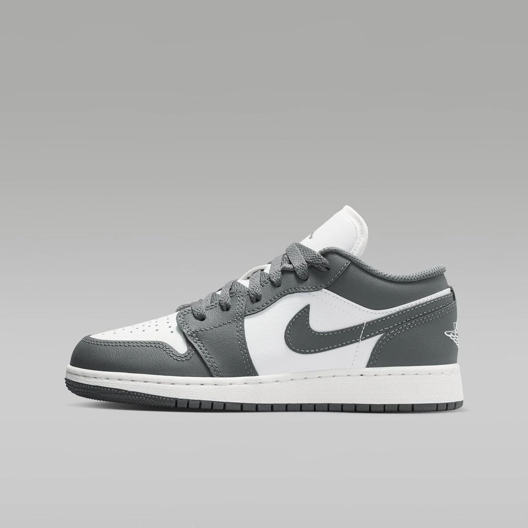 耐克女鞋AIR JORDAN 1 LOW (GS) 轻便舒适运动休闲鞋553560-044