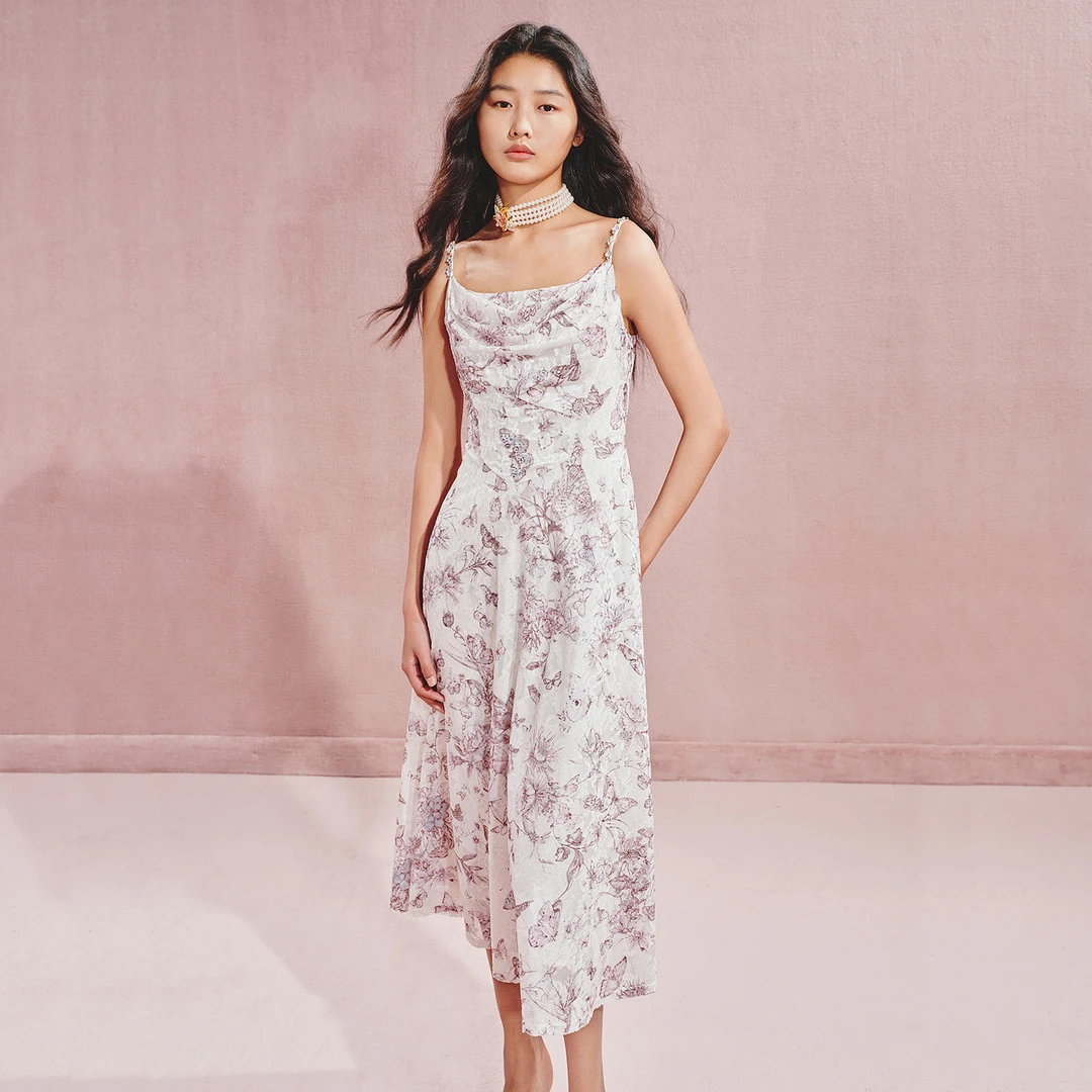 【若谷大大】MAXRIENY浪漫甜美感蝴蝶烧花钻链吊带连衣裙