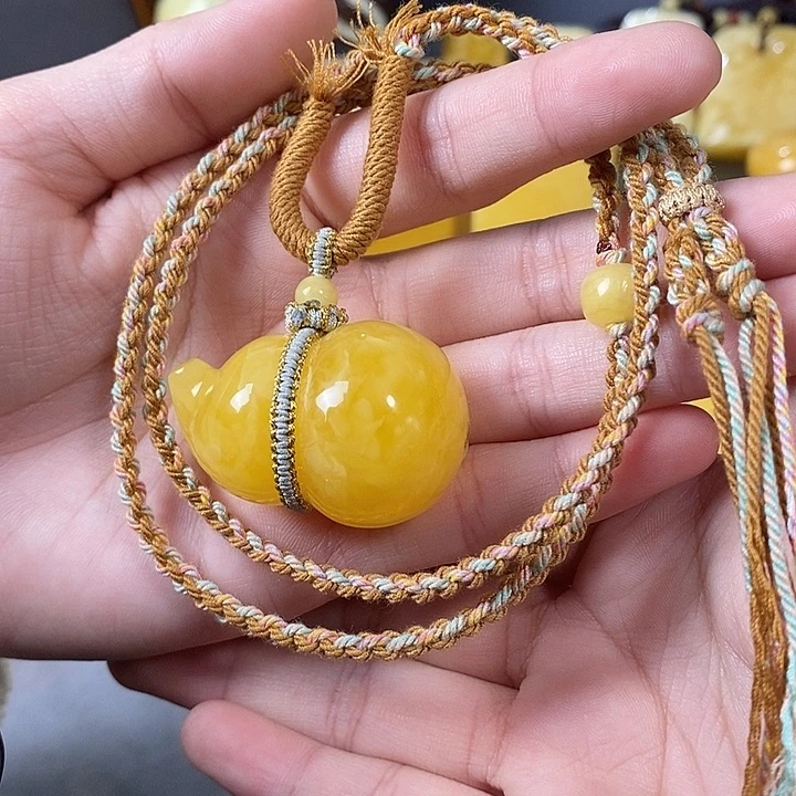 琥珀未镶嵌裸石葫芦