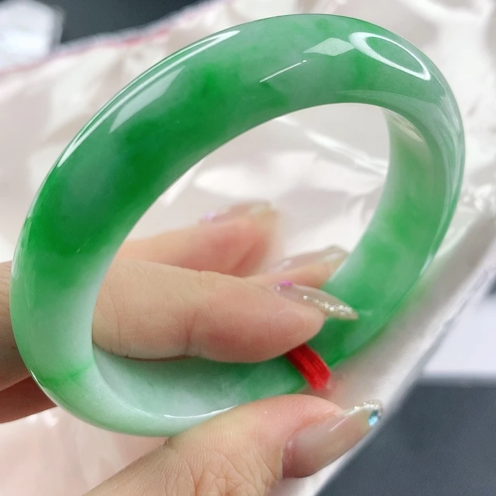 未镶嵌手镯翡翠，307