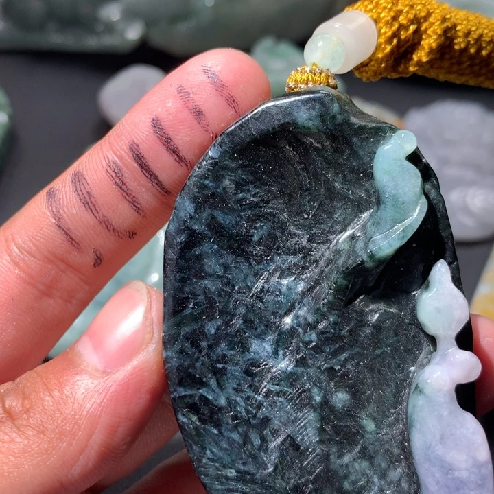 翡翠未镶嵌颈饰保真天然a货翡翠