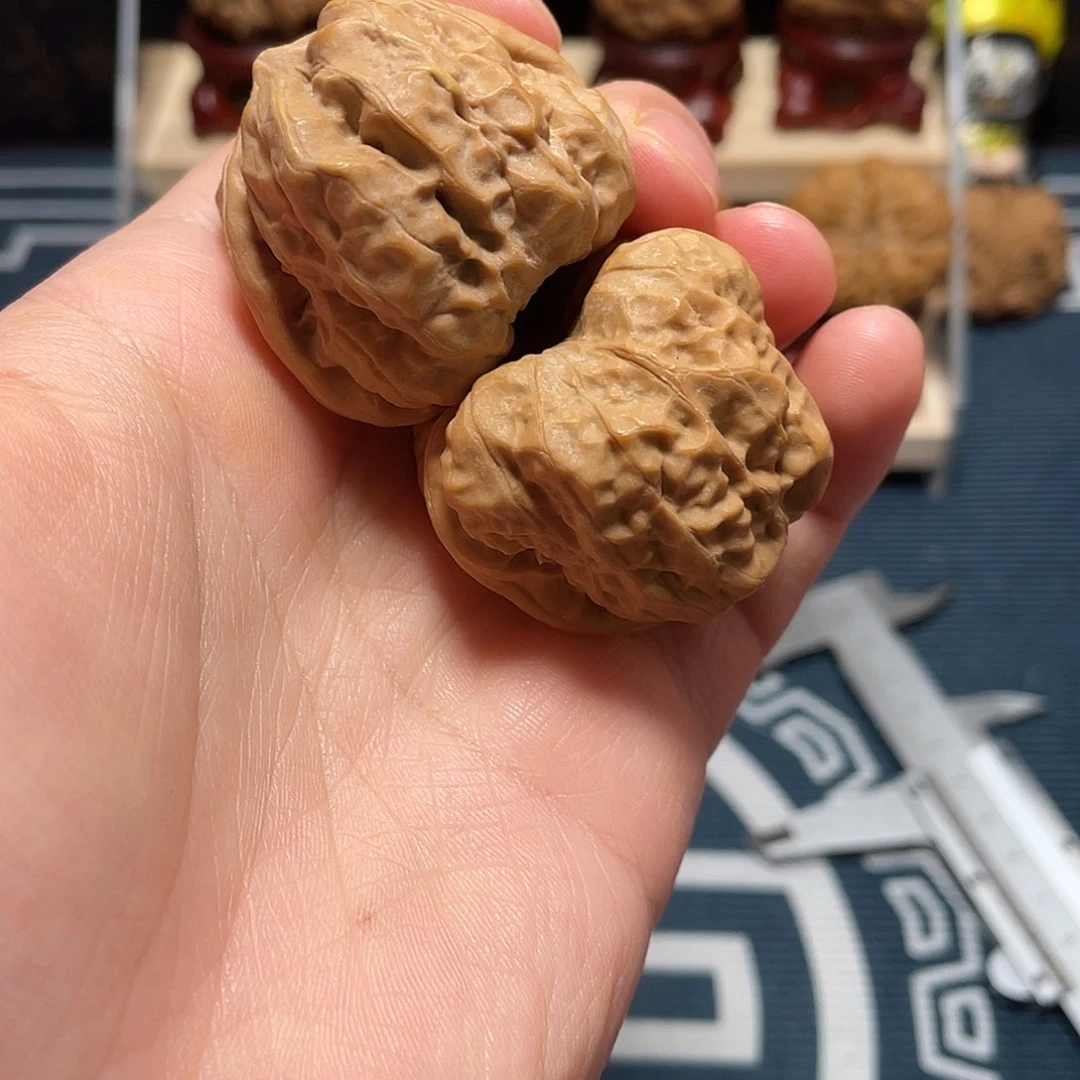 A***n文玩核桃把件蛤蟆