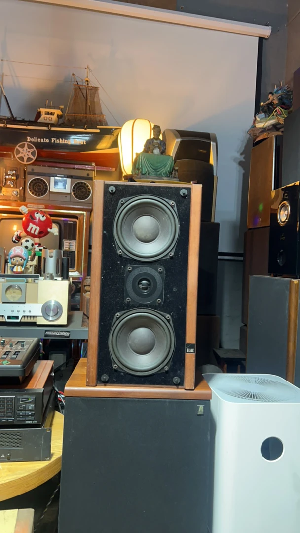 8新  意力65音箱，成色差，不包邮，不支持七天退换。