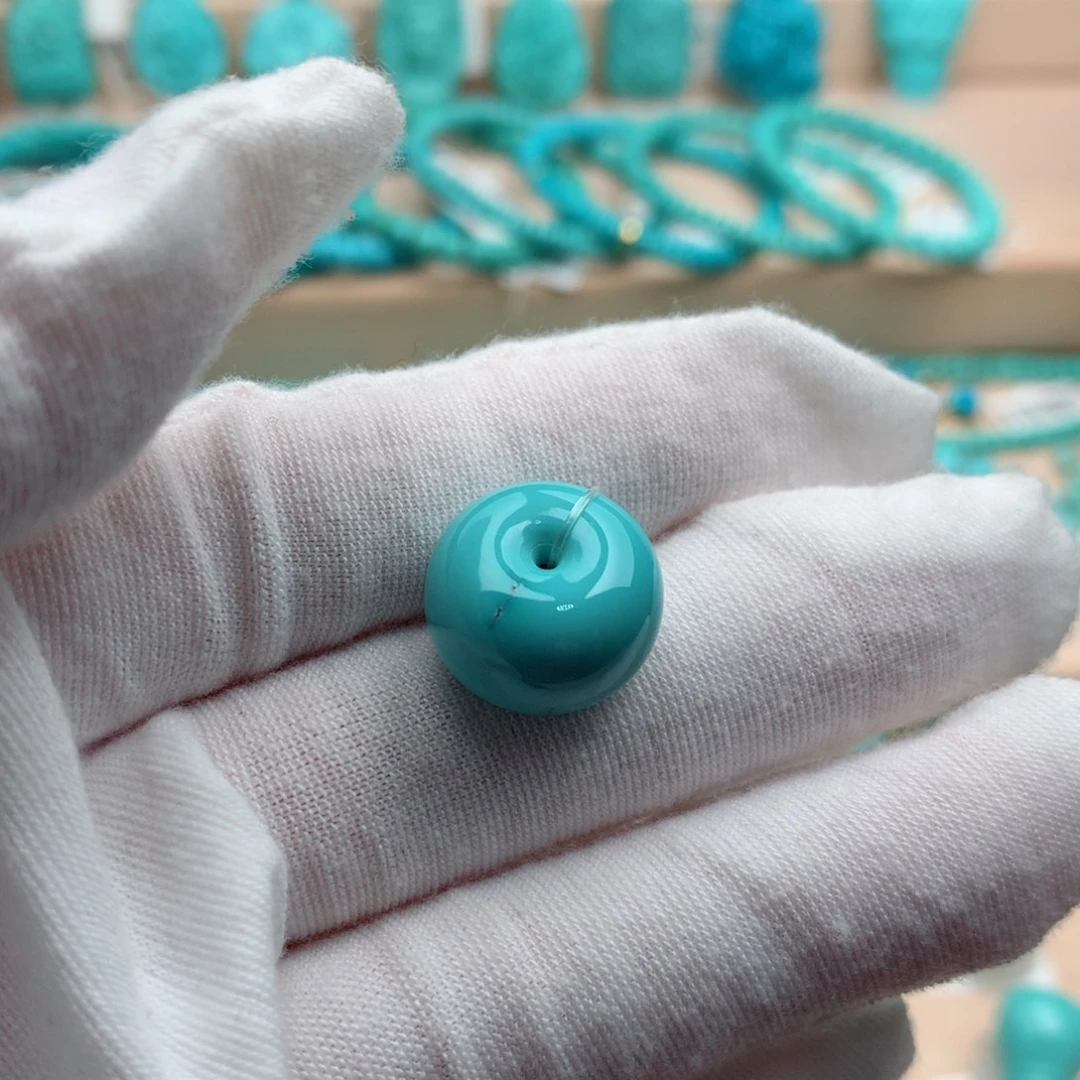 绿松石未镶嵌珠宝奇石15