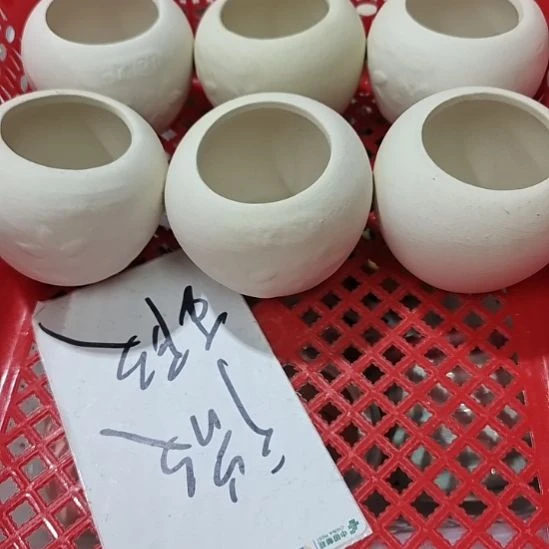 微瑕陶瓷盆12包邮