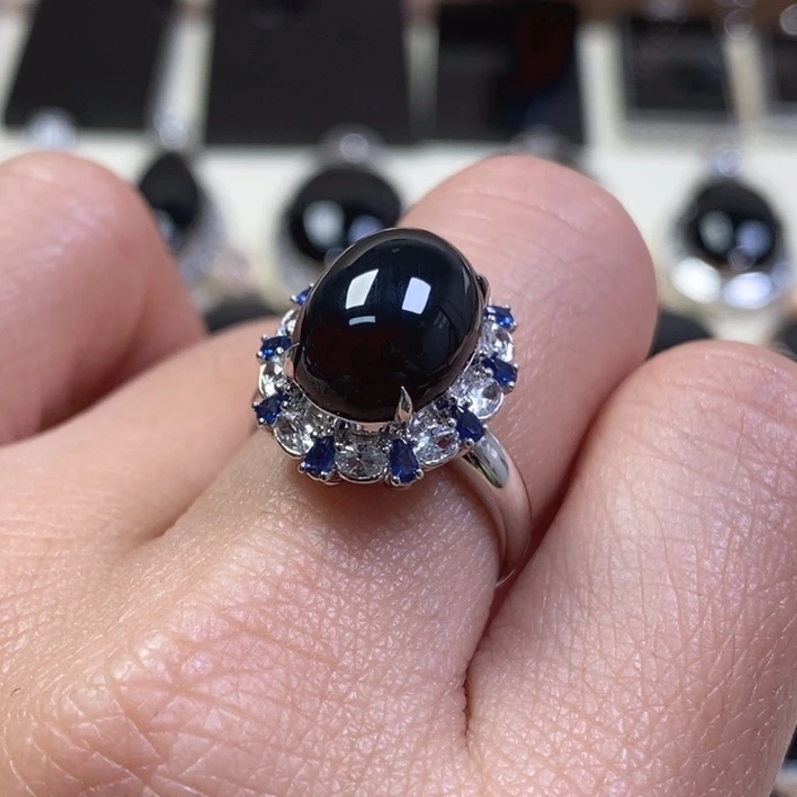 翡翠戒指18K金镶嵌缅甸天然翡翠墨翠