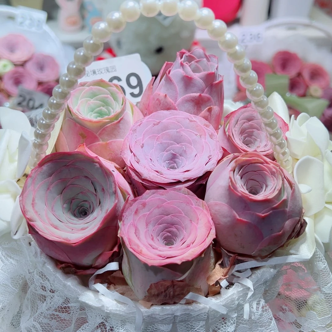 华*269一篮精品紫色玫瑰组合。