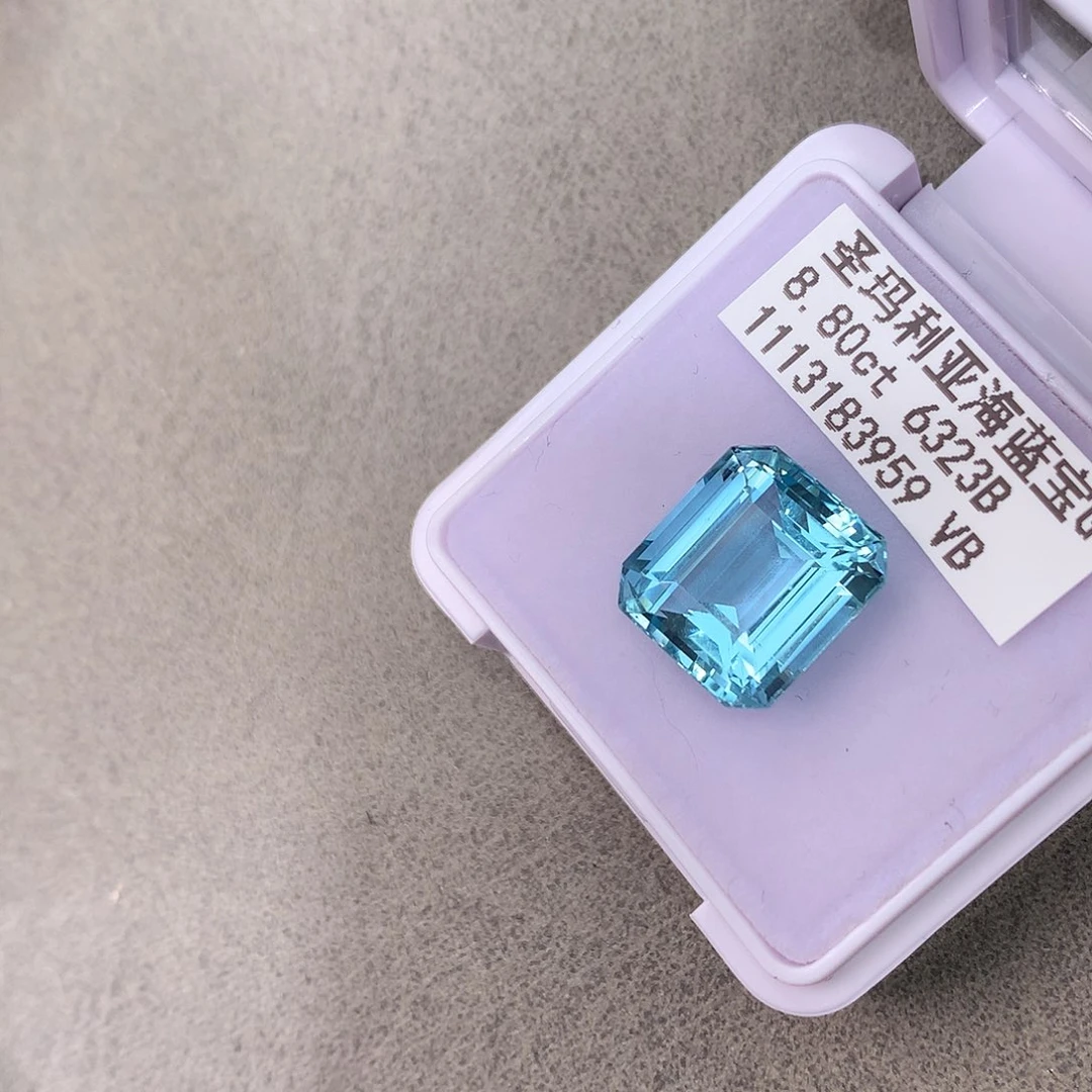 海蓝宝石裸石8.8克拉