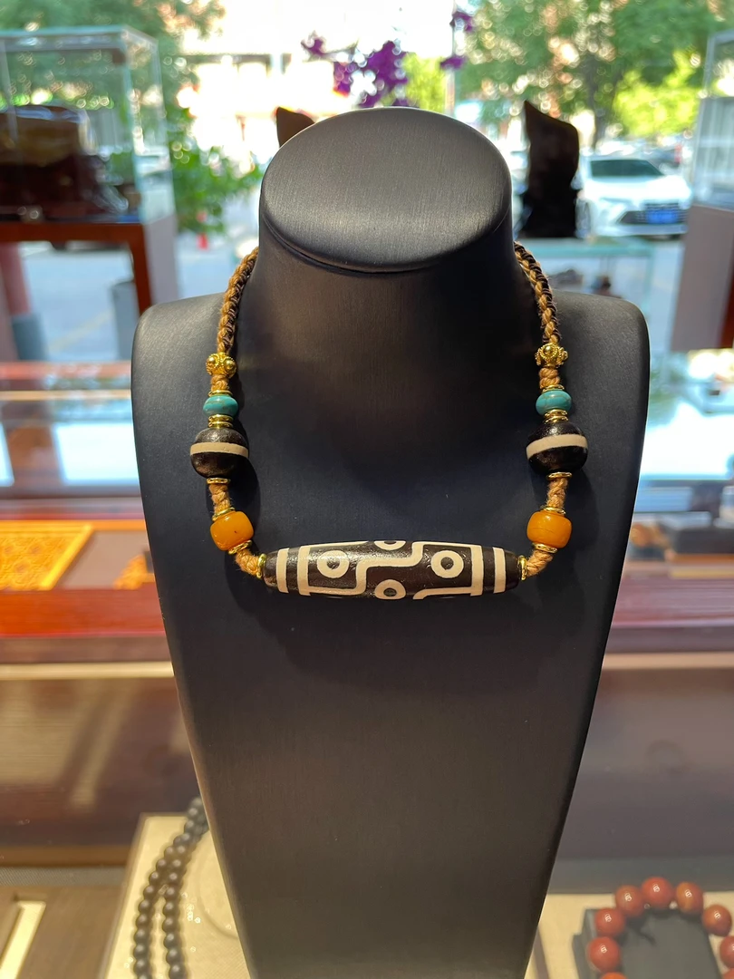 经典黑白九眼天珠锁骨链，藏风满满时尚搭配必备