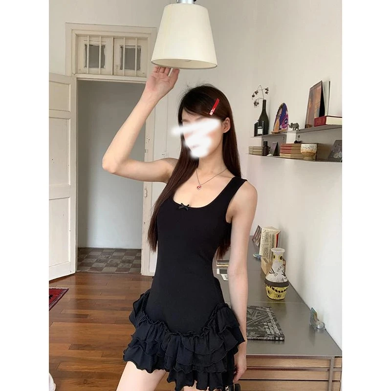 【纯欲鼻祖】春夏性感显瘦辣妹修身露背拼接蕾丝木耳边设计连衣裙