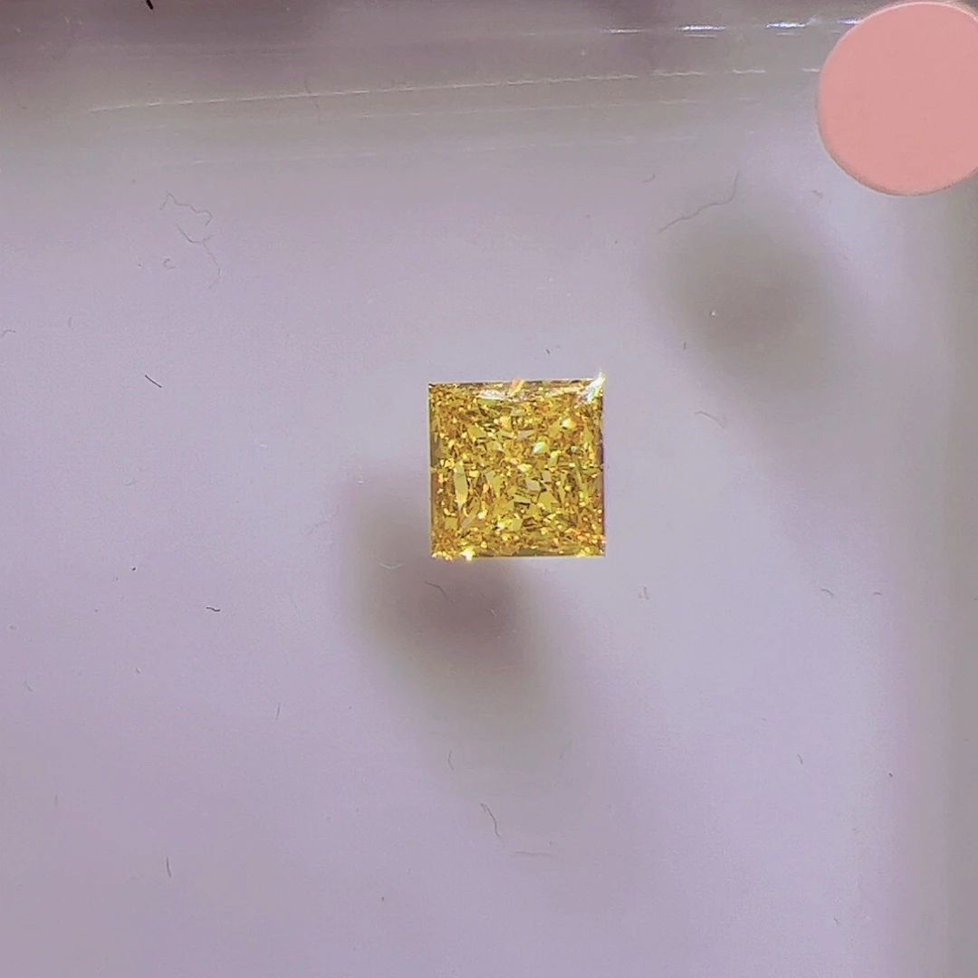 合成钻石裸石黄钻