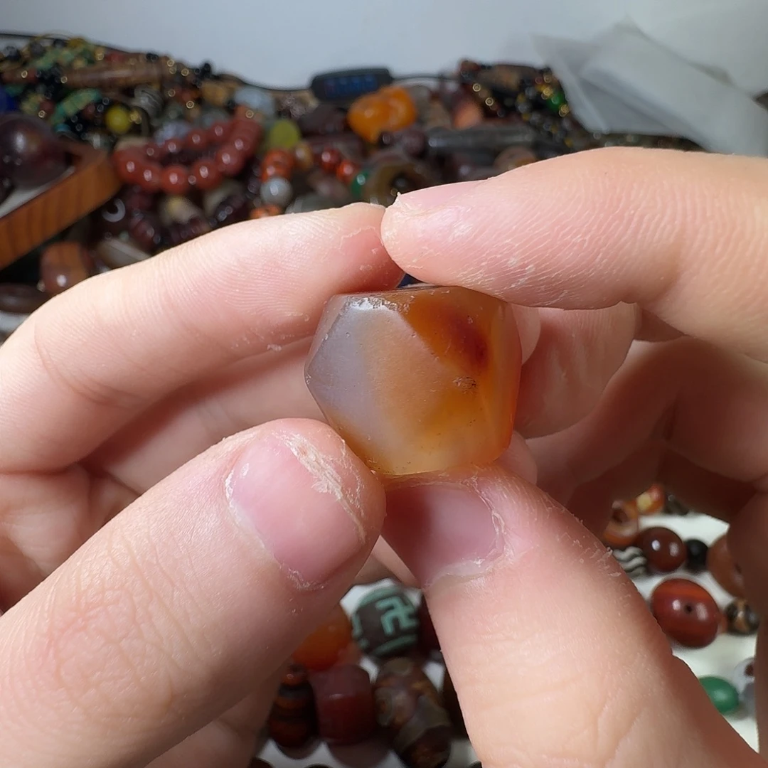 玛瑙/玉髓未镶嵌纯天然玛瑙珠子