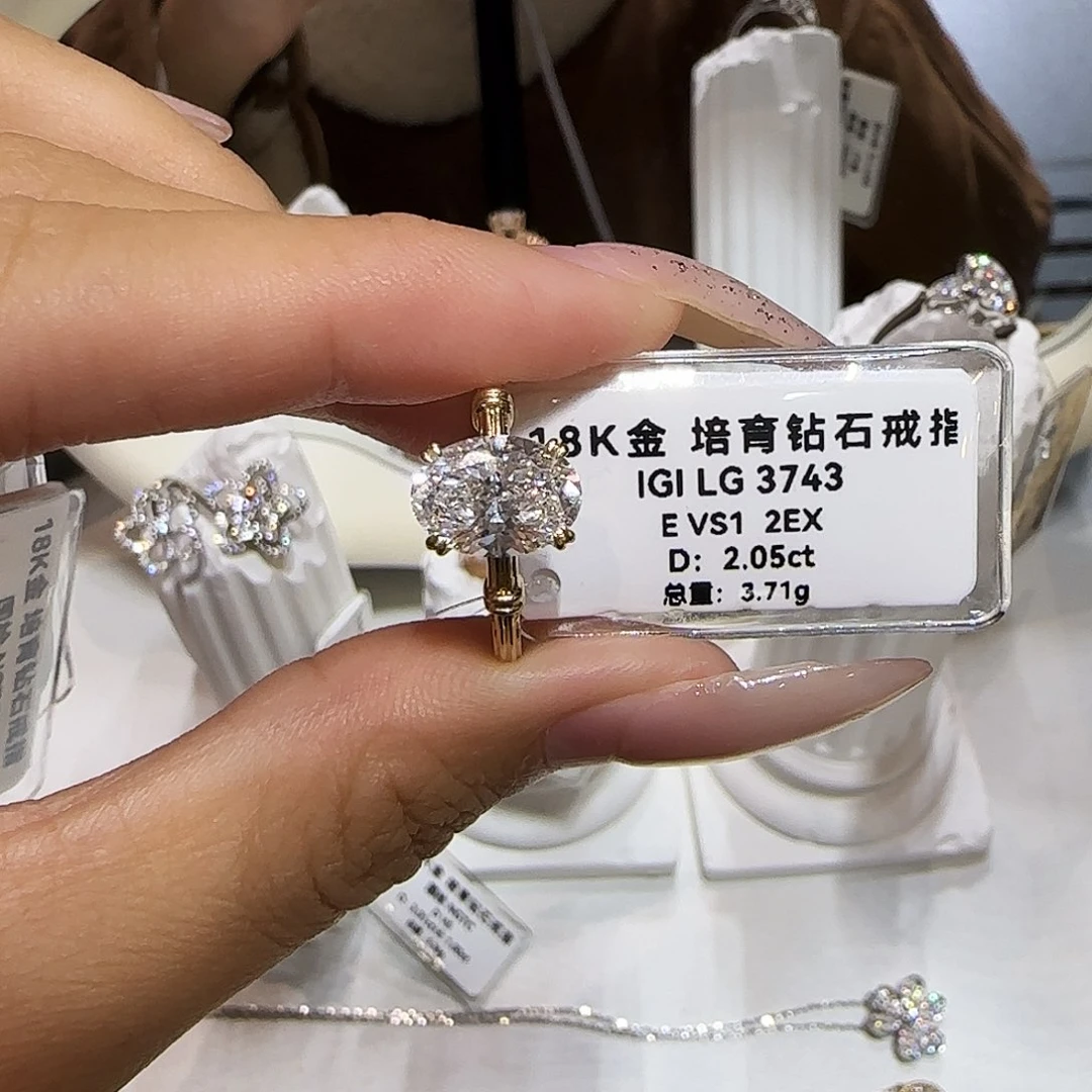 实验室培育钻石18K金镶嵌C*罗马柱发14