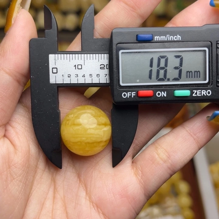 蜜蜡未镶嵌珠宝奇石159-微瑕放漏天然蜜蜡满蜡妖花圆珠