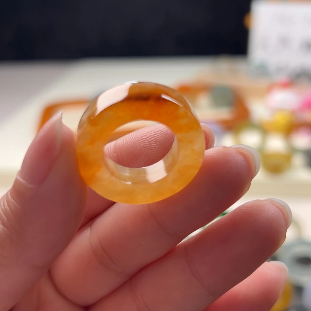 定制翡翠未镶嵌8/15橘红瑕疵漏