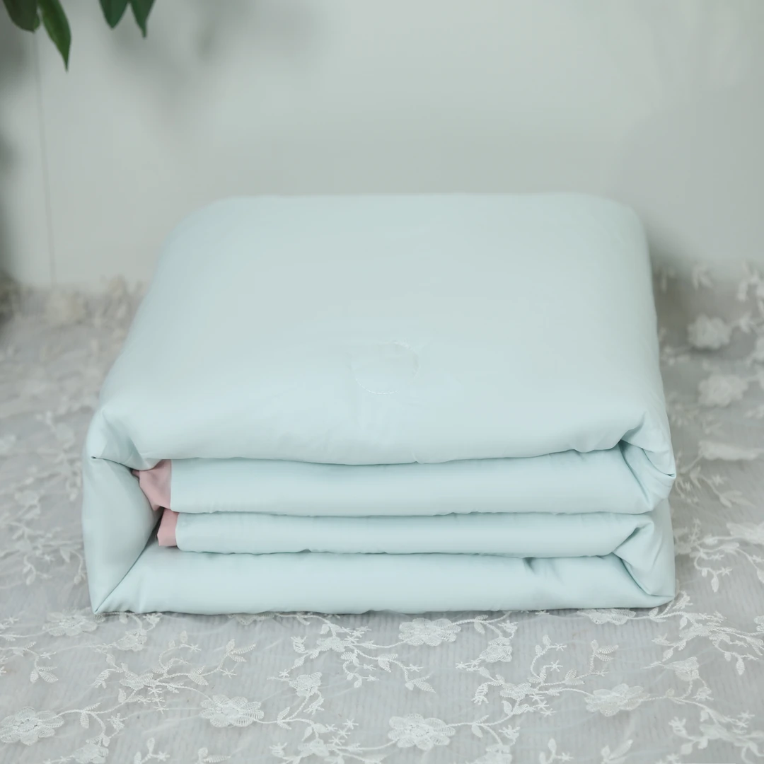 150*200cm舒适时尚单人床刺绣保暖家居花边保暖被子被芯P-N114